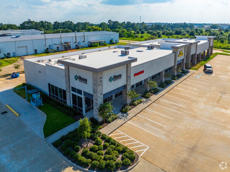 More Photos Of 680 N FM 3083 Rd W, Conroe Unknown For Lease