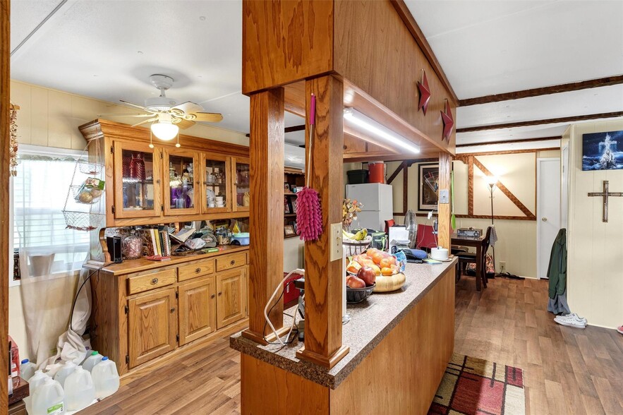 More Photos Of 200 Mustang Trail Trl, Granbury Industrial For Sale