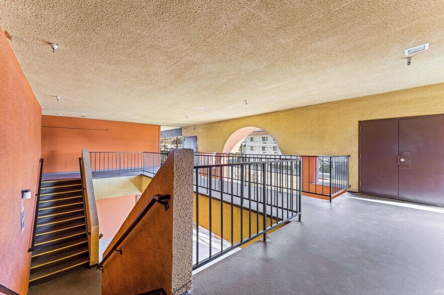 More Photos Of 1455 Monterey Pass Rd, Monterey Park Office Residential For Lease