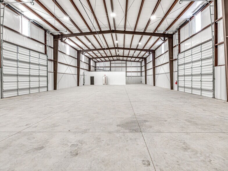 More Photos Of 11900 S Meridian, Oklahoma City Warehouse For Sale