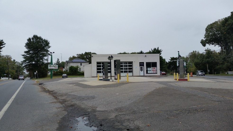 More Photos Of 1305 Cooper St, Woodbury Auto Repair For Sale