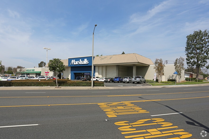 More Photos Of 1405-1449 W Chapman Ave, Orange Unknown For Lease