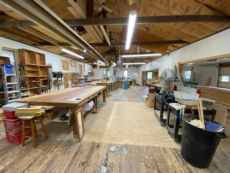 More Photos Of 120 Vreeland St, North Adams Freestanding For Sale