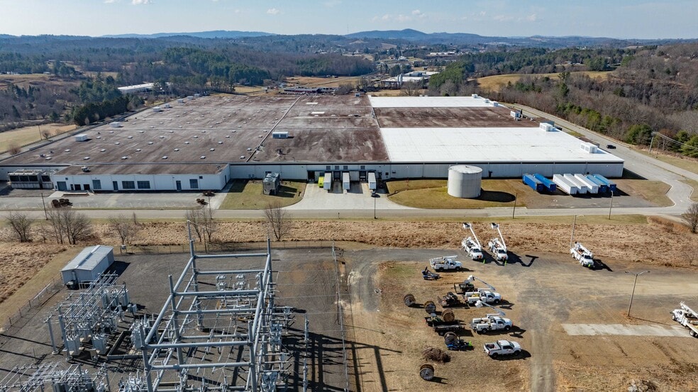 More Photos Of 1 Advanced Technology Dr, Hillsville Manufacturing For Sale