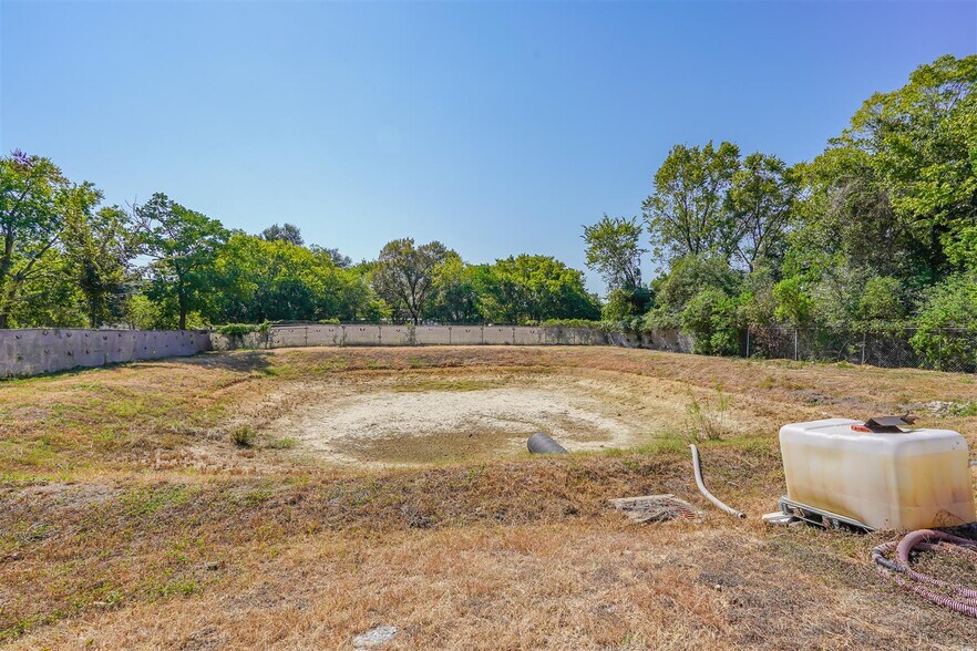 More Photos Of 5530 Addicks Satsuma Rd, Houston Land For Lease