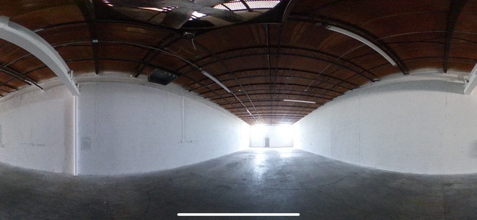 More Photos Of 3121-3171 E 11th Ave, Hialeah Warehouse For Lease