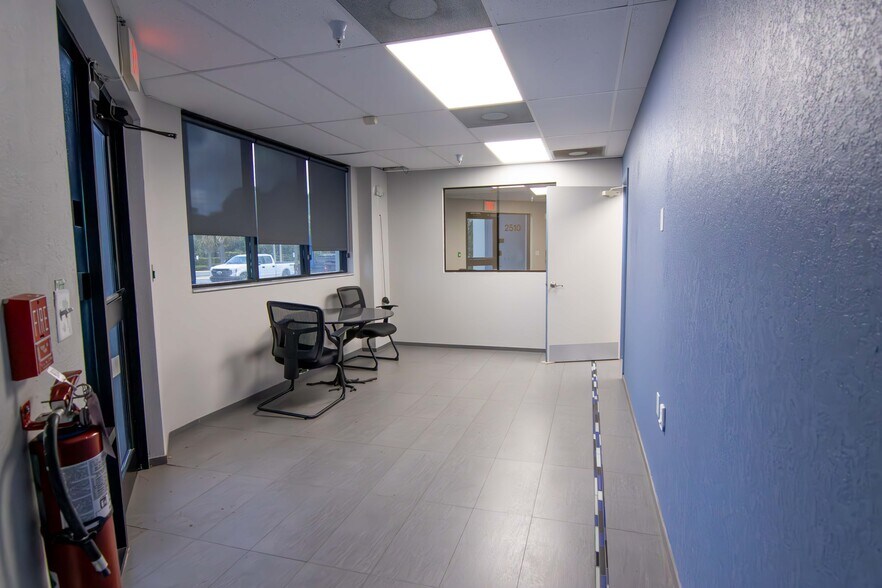 More Photos Of 2600 118th Ave N, Saint Petersburg Light Distribution For Lease