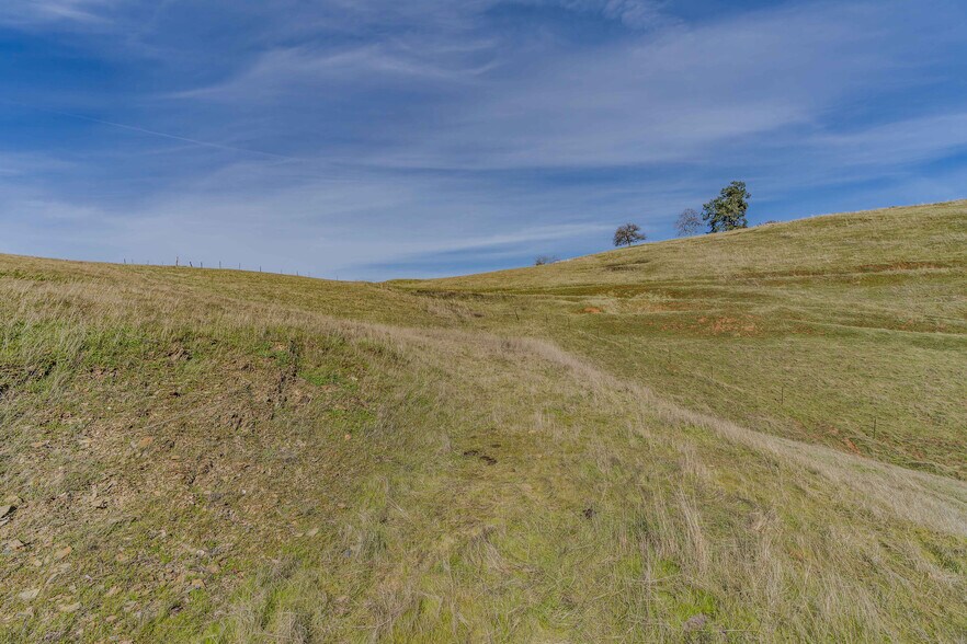 More Photos Of Old Highway 49, Sutter Creek Land For Sale