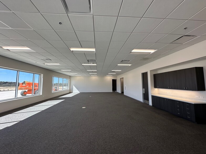 More Photos Of 22867 IH-35, Schertz Unknown For Lease