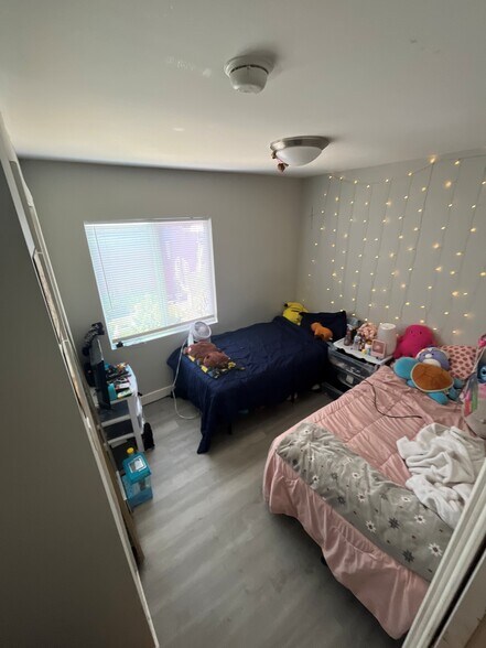 More Photos Of 154 El Medio St, Ventura Apartments For Sale