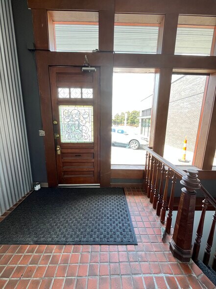 More Photos Of 4104 Hillsboro Pike, Nashville Freestanding For Sale