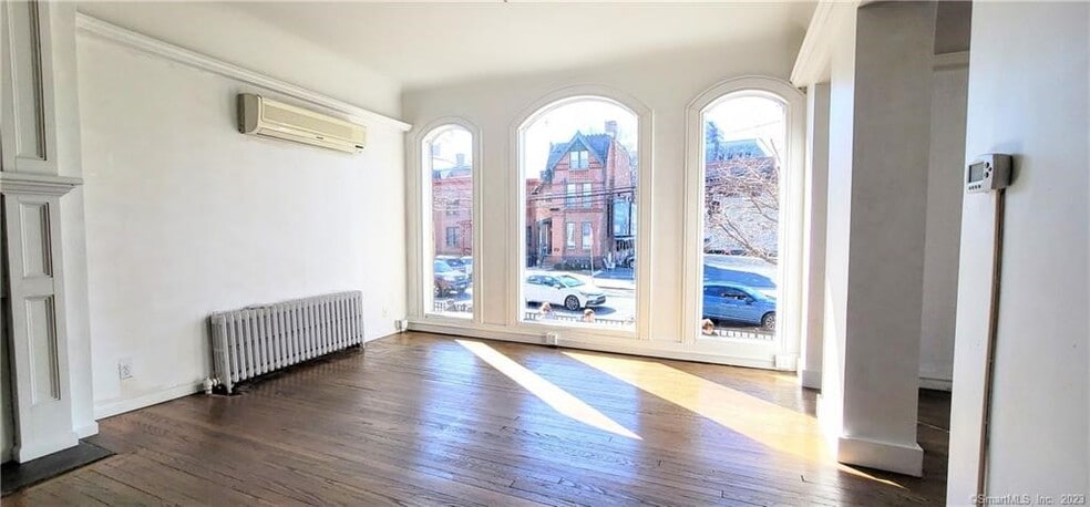 More Photos Of 93 Whitney Ave, New Haven Storefront Retail Residential For Lease