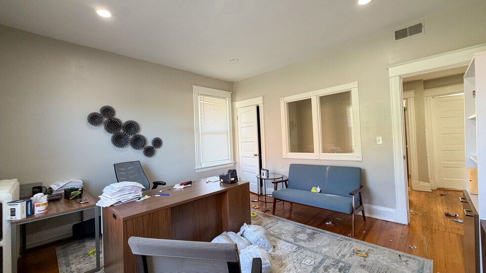 More Photos Of 2100 Auburn Ave, Cincinnati Office For Sale