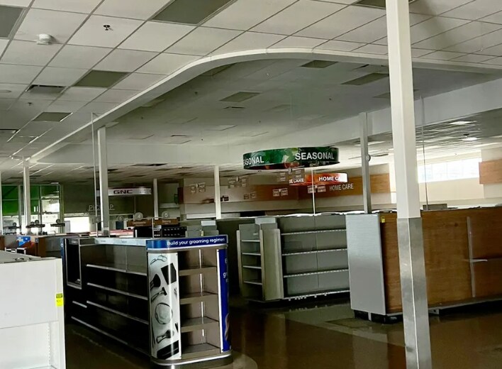 More Photos Of 1186 Baldwin Ave, Pontiac Drugstore For Lease