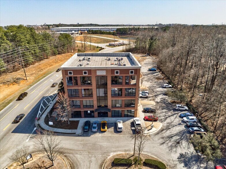 More Photos Of 2030 Avalon Pky, McDonough Office For Sale