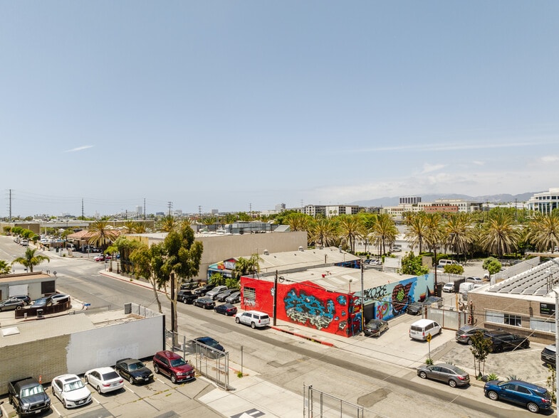 More Photos Of 2319 Michigan Ave, Santa Monica Auto Repair For Sale