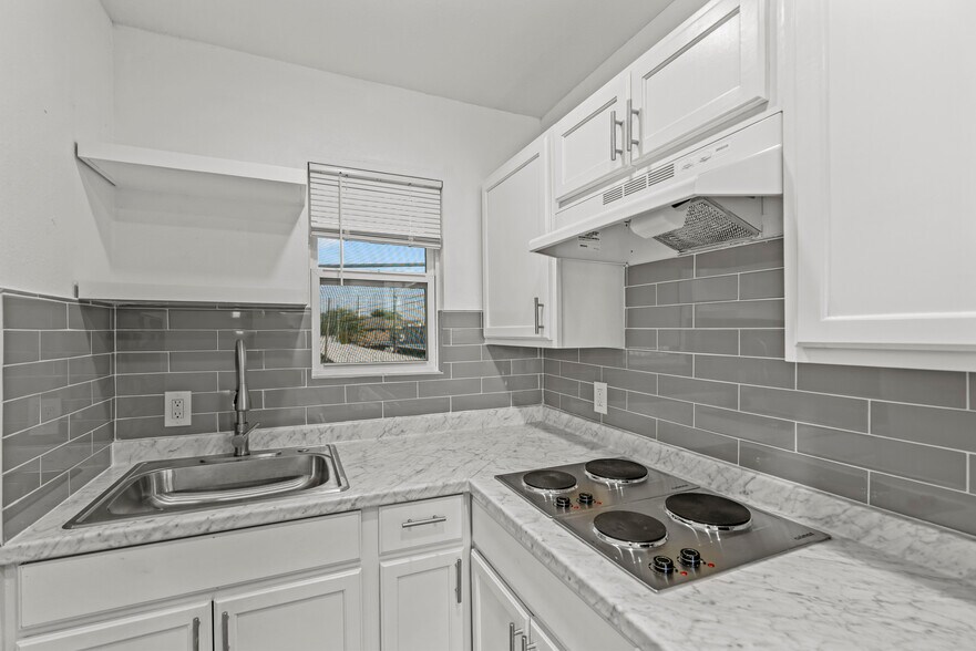 More Photos Of 101 S Allen Genoa Rd, South Houston Apartments For Sale