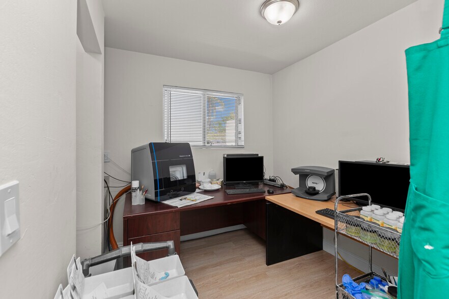 More Photos Of , Escondido Office For Sale