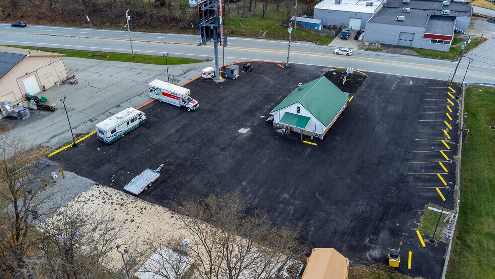 More Photos Of 702 Industrial Blvd, Latrobe Freestanding For Sale