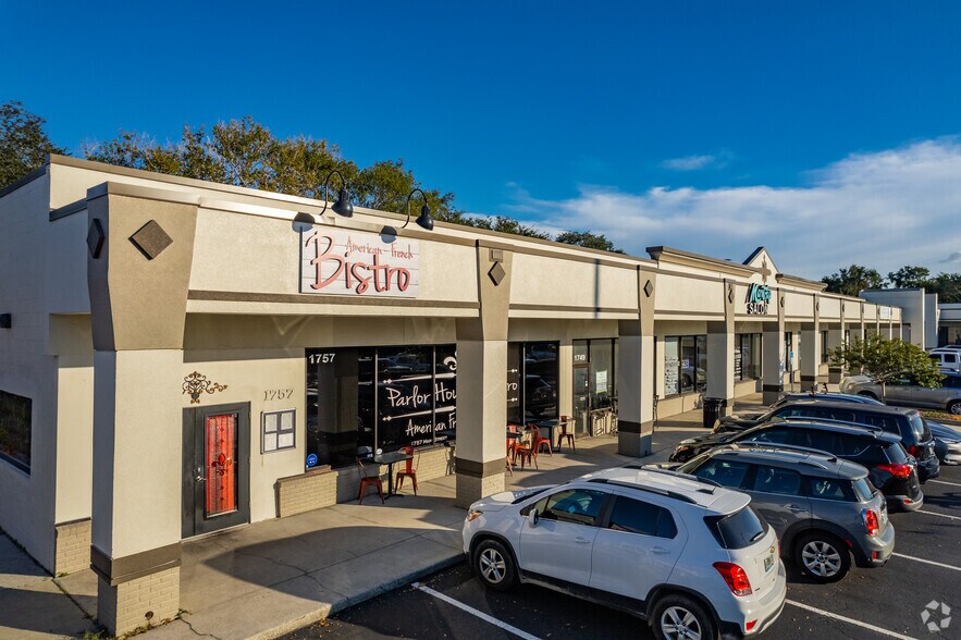 More Photos Of 1653-1757 Main St, Dunedin Unknown For Lease