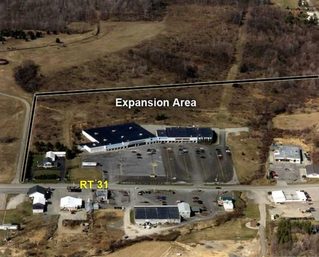 More Photos Of 4174-4192 Glades Pike, Somerset Department Store For Lease