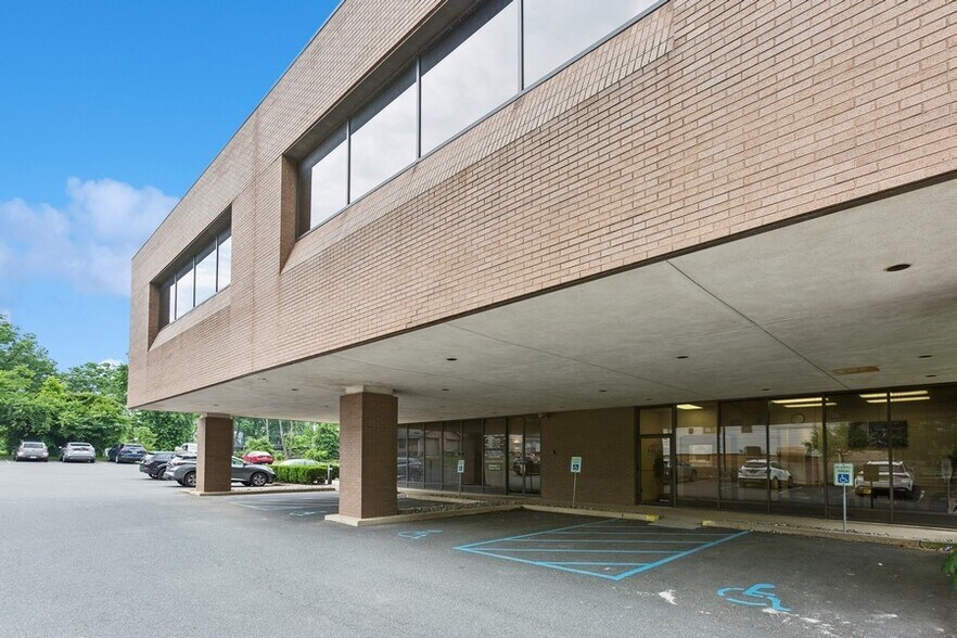 More Photos Of 216 North Ave E, Cranford Office For Sale