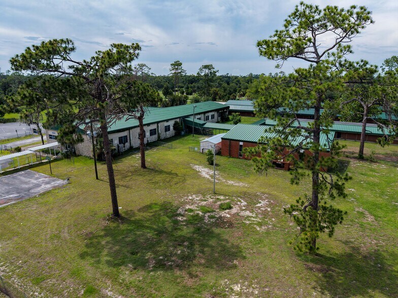 More Photos Of 502 N Center St, Perry Schools For Sale