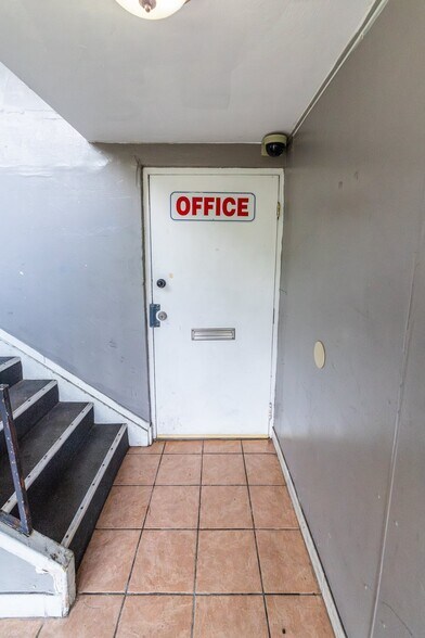 More Photos Of 650 Straight St, Cincinnati Apartments For Sale