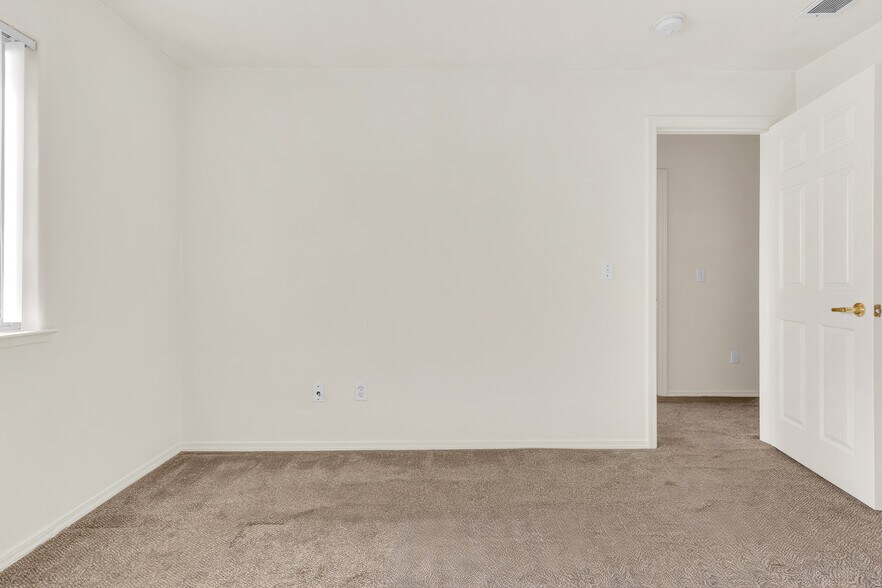 More Photos Of 1832 Merced St, Madera Apartments For Sale