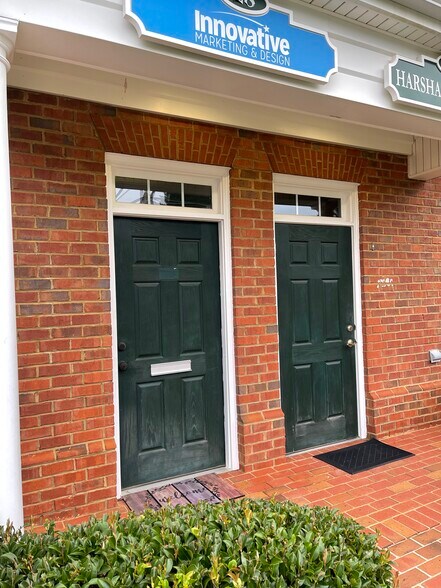 More Photos Of 4994 Lower Roswell Rd, Marietta Office For Lease