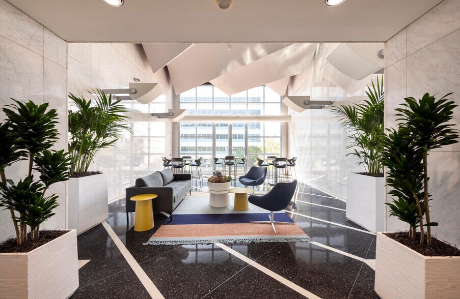 More Photos Of 2350 Mission College Blvd, Santa Clara Office For Lease