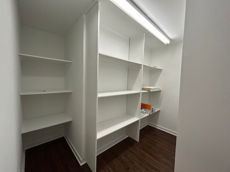 More Photos Of 5681 Broadway, Merrillville Daycare Center For Lease