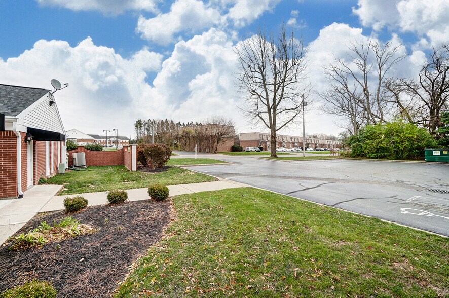 More Photos Of 1354 N Monroe Dr, Xenia Medical For Lease