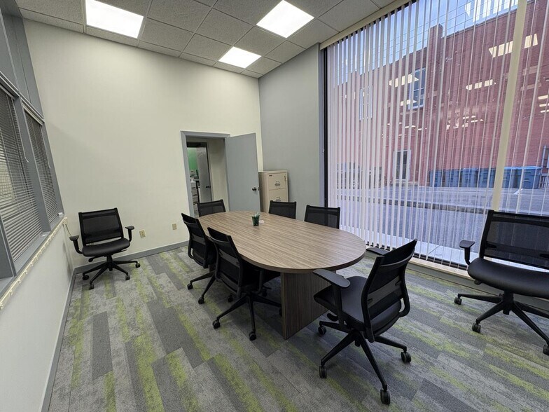 More Photos Of 128 S Main St, Lawrenceburg Freestanding For Sale