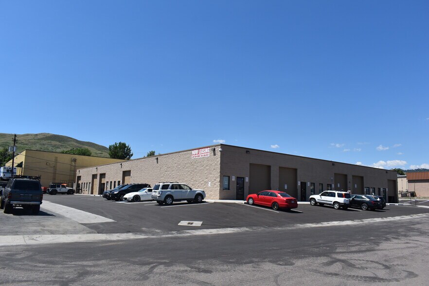 More Photos Of 16010 W 5th Ave, Golden Warehouse For Lease