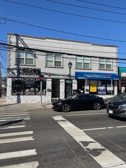 Primary Photo Of 1025 Front St, Uniondale General Retail For Lease