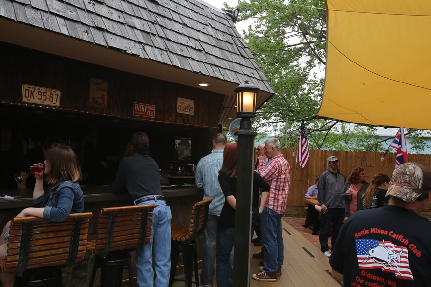 More Photos Of 136 Darrows Ln, Cresaptown Restaurant For Sale