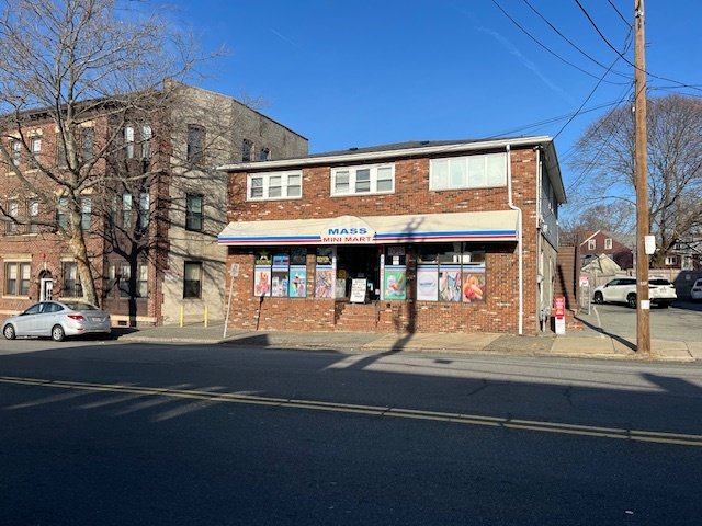 Primary Photo Of 30 Boston St, Salem Storefront Retail Residential For Lease