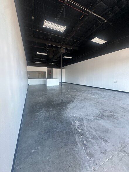 More Photos Of 18321 W Lake Houston Pky, Humble Unknown For Lease