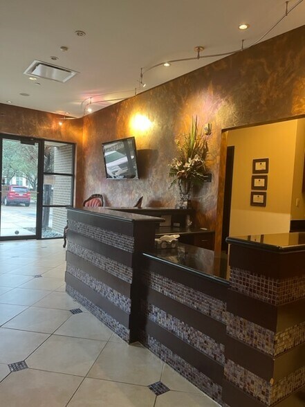 More Photos Of 1437 Highway 6, Sugar Land Medical For Lease