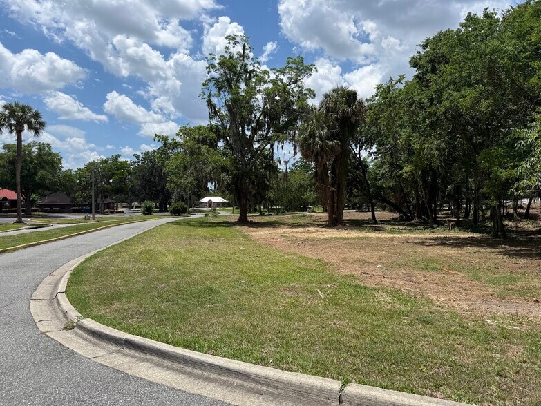 More Photos Of 150 SE 17th St, Ocala Land For Sale
