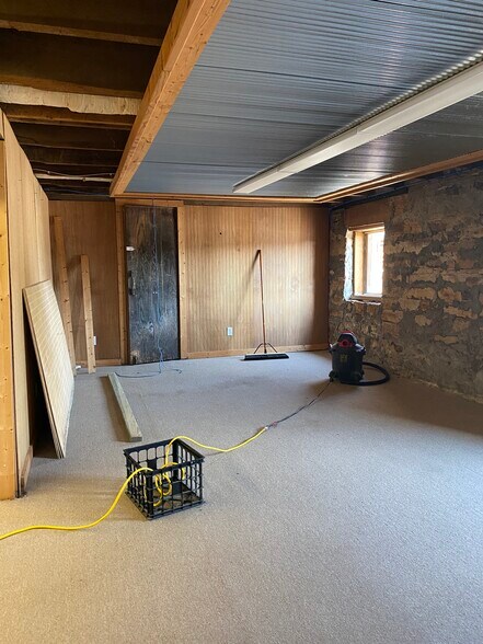 More Photos Of 100 Main st, Calico Rock Specialty For Sale