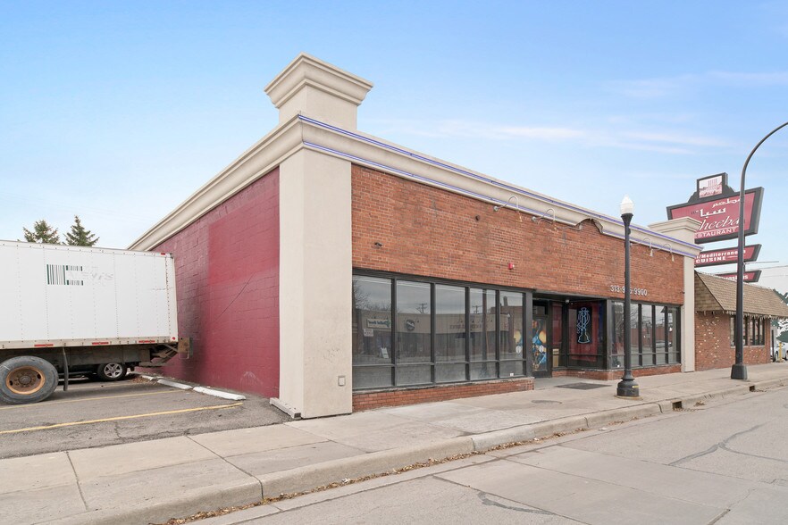 More Photos Of 13901 Michigan Ave, Dearborn Restaurant For Sale