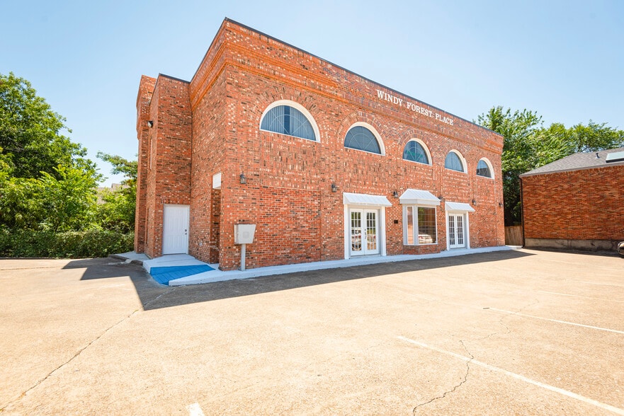 More Photos Of 9638 Greenville Ave, Dallas Office For Lease