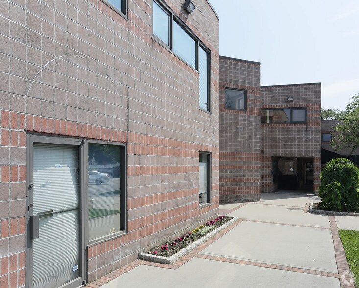 More Photos Of 100 S Main St, Sayville Office For Lease