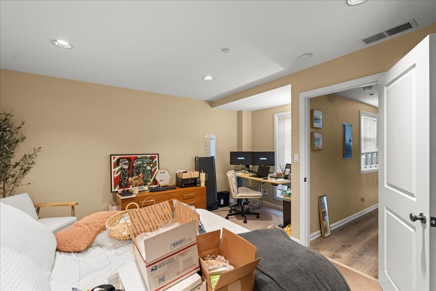 More Photos Of 808 Edgehill Dr, Burlingame General Retail For Sale