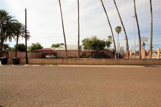 More Photos Of 1419 San Dario Ave, Laredo Office For Sale