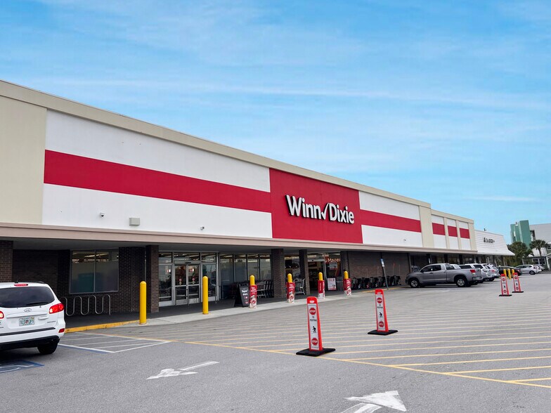 Primary Photo Of 15110-15200 Municipal Dr, Madeira Beach General Retail For Lease