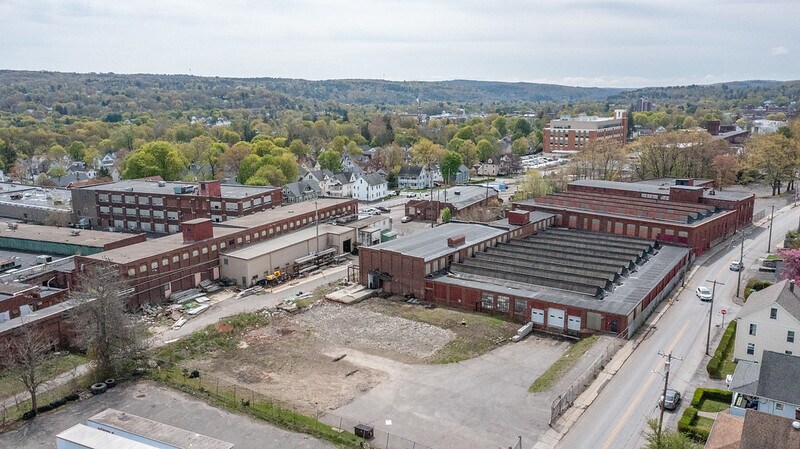 More Photos Of 52 Norwood St, Torrington Manufacturing For Sale