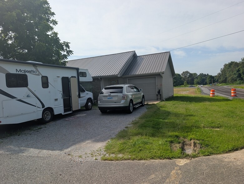 More Photos Of 34 Amy Lynn Dr, Kevil Specialty For Sale